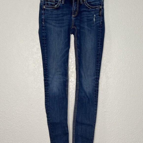 Silver Jeans Women Sz 24x29 Suki Skinny mild Distressing Low Rise - Picture 1 of 9
